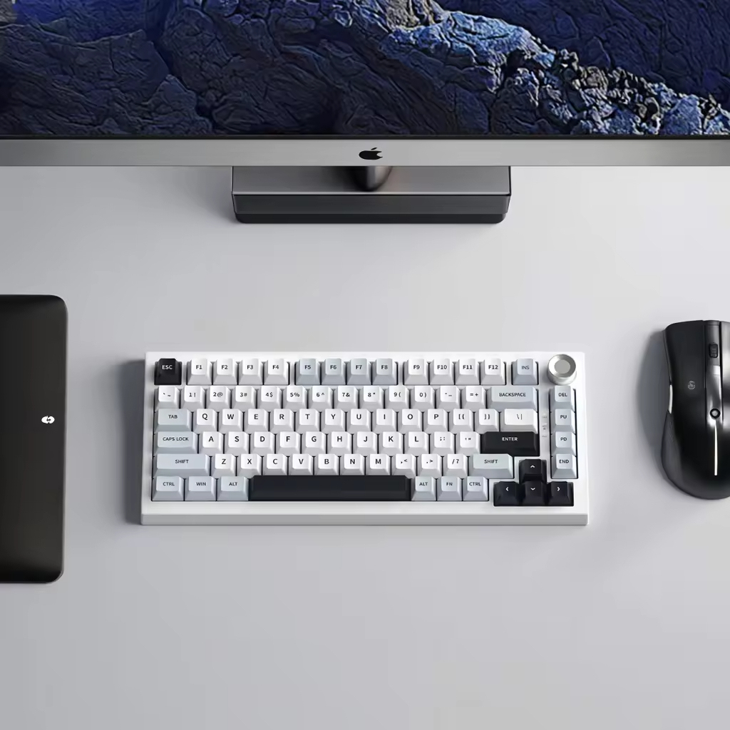 82 Keys Wired Wireless Mechanical Keyboard 2.4G With Three Mode
